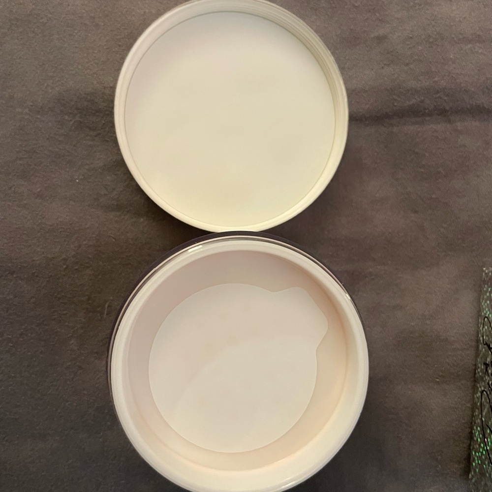 RARE- MAC Patrick Starrr Setting Powder - Picture 3 of 4